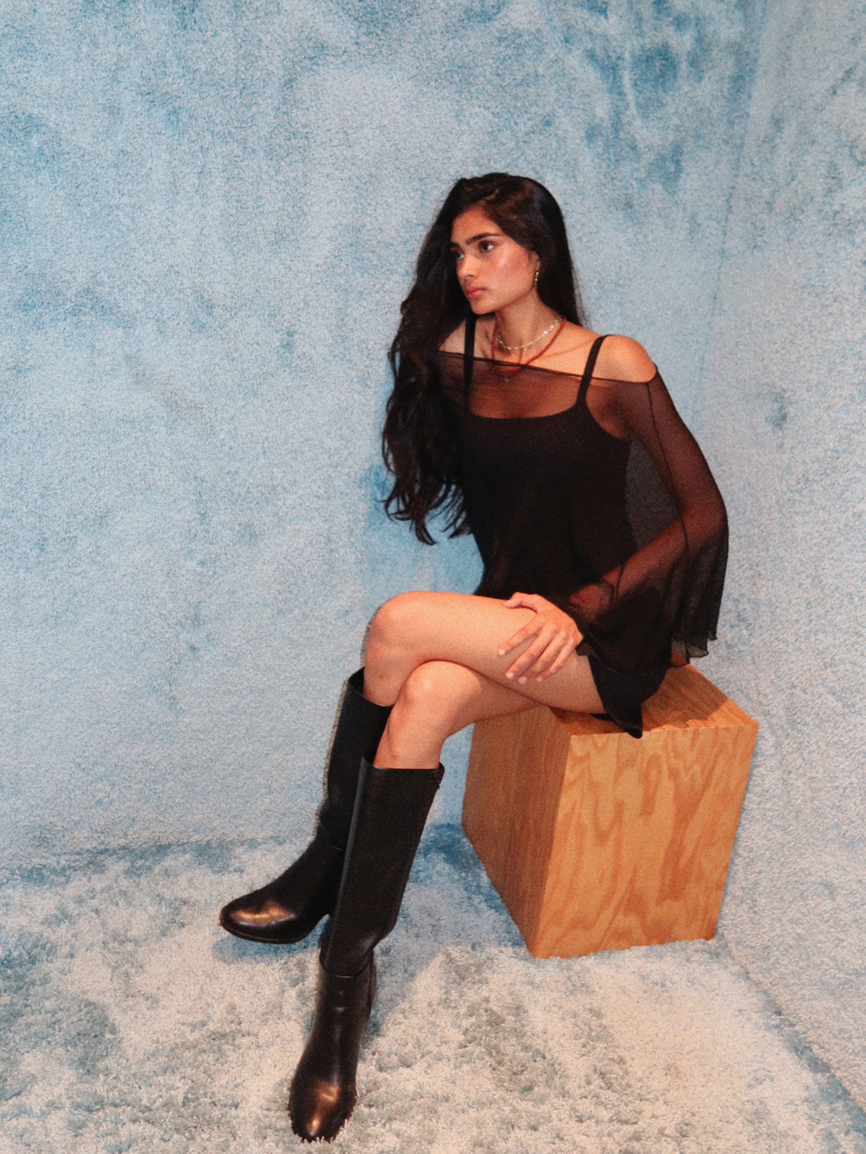 Poncho Black Mesh